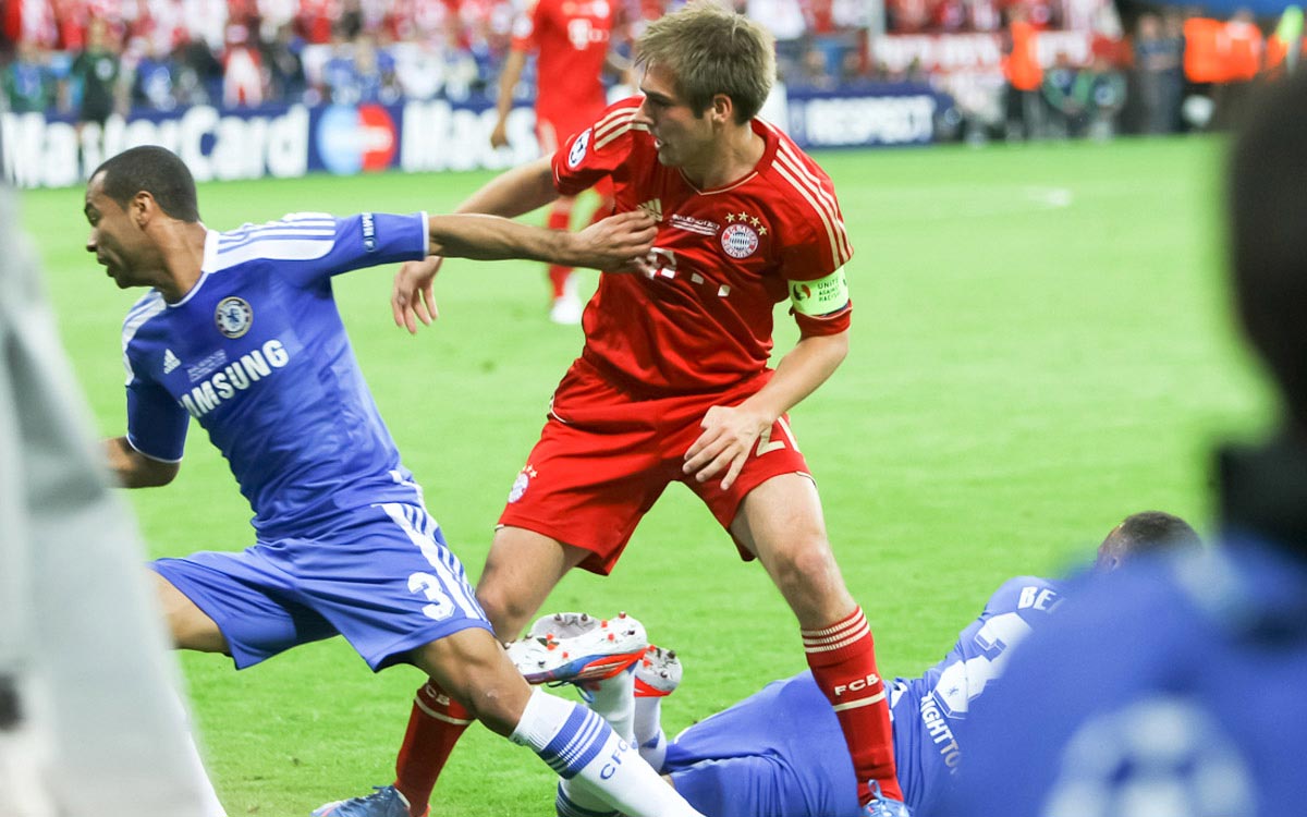 Philipp Lahm neben Ashley Cole Finale Champions League 2012